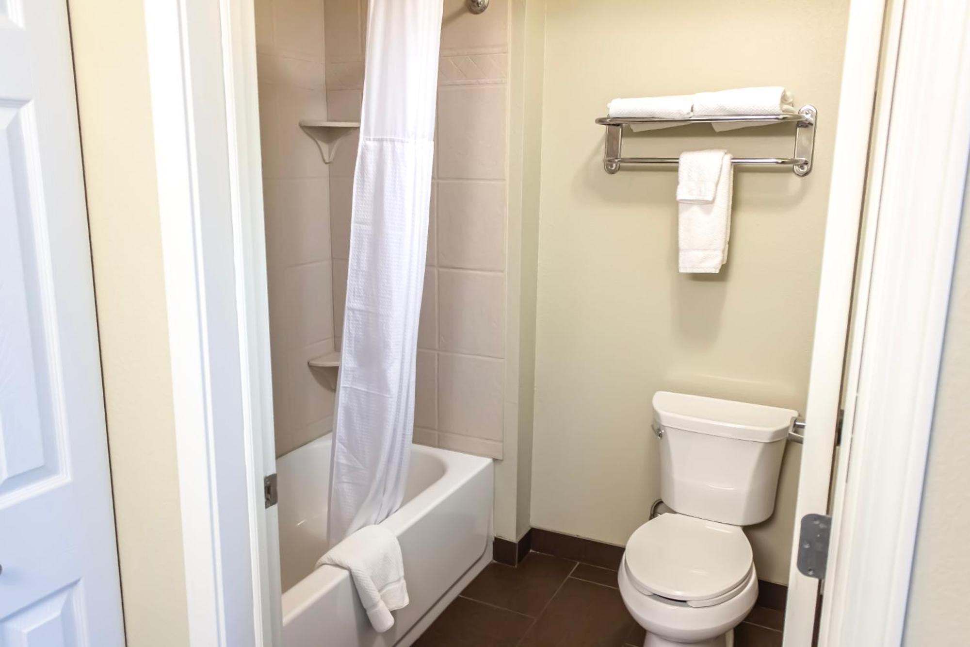 Staybridge Suites Minot, An Ihg Hotel Екстериор снимка