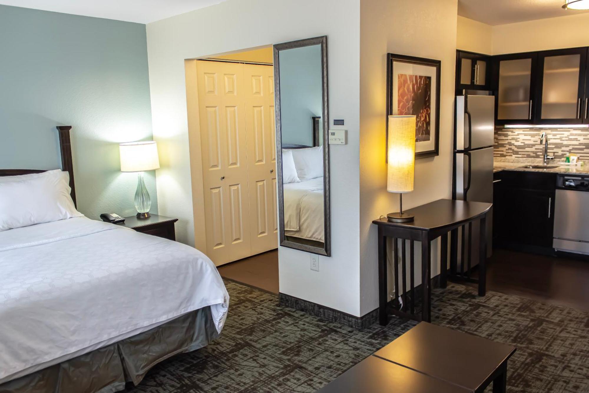 Staybridge Suites Minot, An Ihg Hotel Екстериор снимка